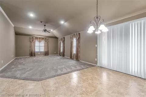 321 Skagway Ln, Barling, AR 72923 photo 8