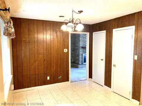 8904 Gary St, Fort Smith, AR 72903 photo 9