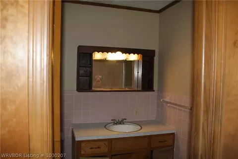 209 S 10th St, Paris, AR 72855 photo 6