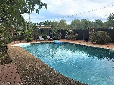 1104 Elizabeth Ln, Fort Smith, AR 72903 photo 4