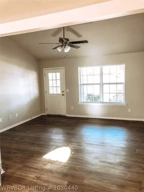 4029 Coachlight Ln, Ozark, AR 72949 photo 2