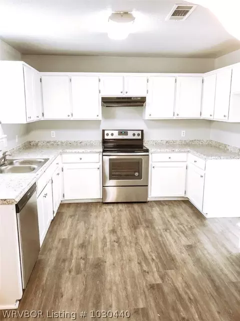 4029 Coachlight Ln, Ozark, AR 72949 photo 3