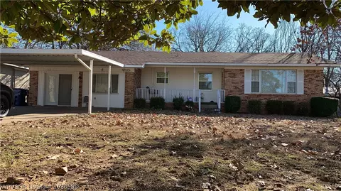 2018 Independence St, Fort Smith, AR 72901 photo 2