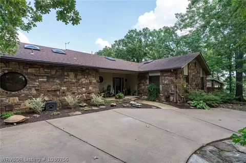 11011 Hunters Point Rd, Fort Smith, AR 72903 photo 1