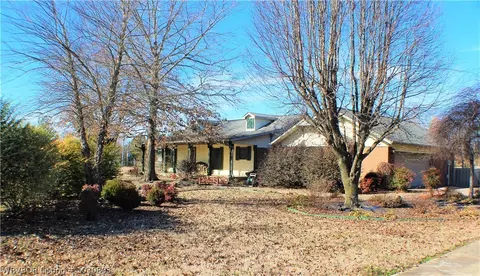 4828 Country Aire Rd, Hackett, AR 72937 photo 1