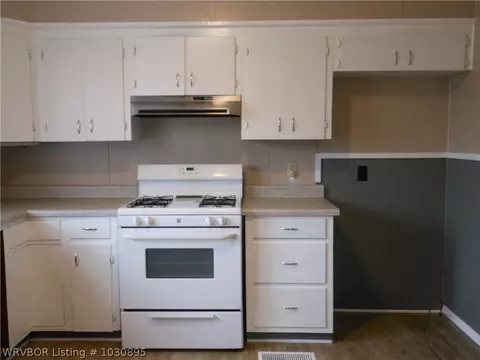 2018 N 8 St, Fort Smith, AR 72901 photo 3