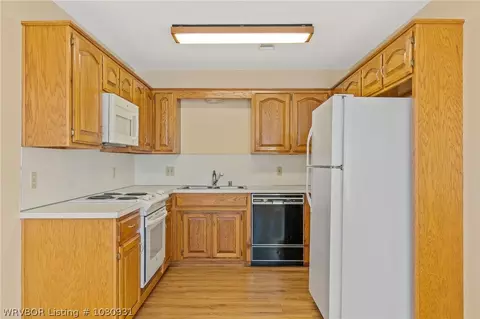 1217 S 41st Cir, Fort Smith, AR 72903 photo 9