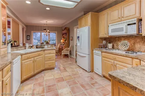 2505 S 46th St, Fort Smith, AR 72903 photo 9