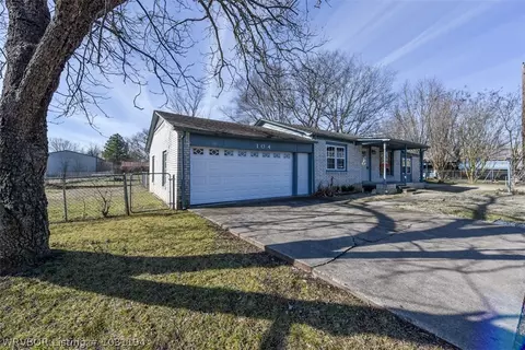 104 7th St, Barling, AR 72923 photo 14