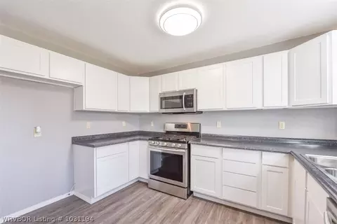 104 7th St, Barling, AR 72923 photo 8