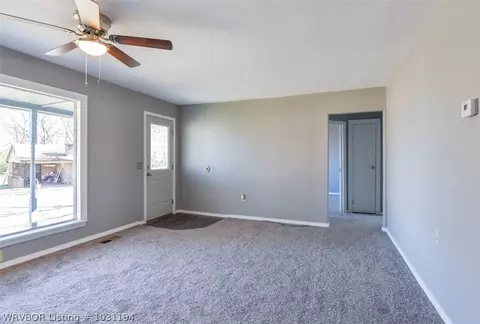 104 7th St, Barling, AR 72923 photo 3