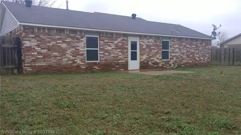 1829 Cherrybark Bnd, Greenwood, AR 72936 photo 3
