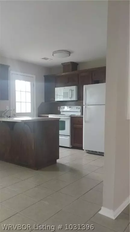 1829 Cherrybark Bnd, Greenwood, AR 72936 photo 4