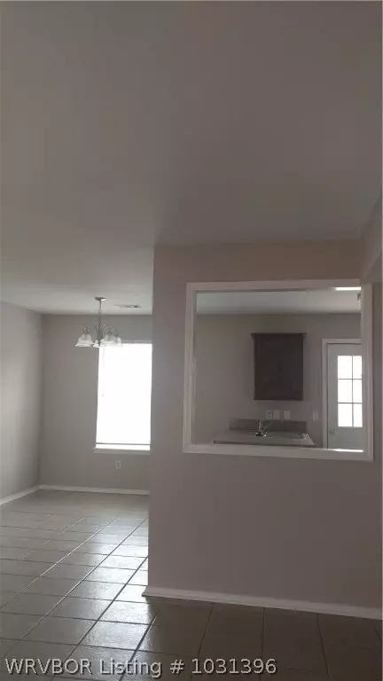 1829 Cherrybark Bnd, Greenwood, AR 72936 photo 9