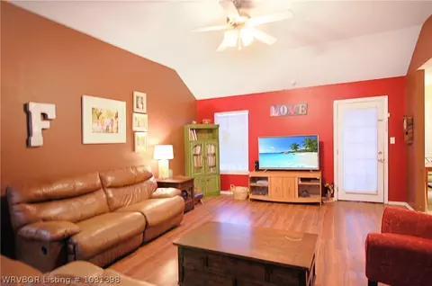1204 12th Ter, Barling, AR 72923 photo 3