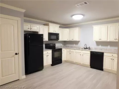 1210 Springhill Rd, Barling, AR 72923 photo 3