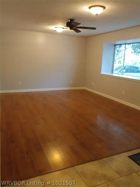 8124 S 22nd Ter, Fort Smith, AR 72908 photo 3