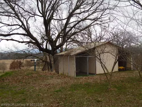 255 Baxley Loop, Paris, AR 72855 photo 5