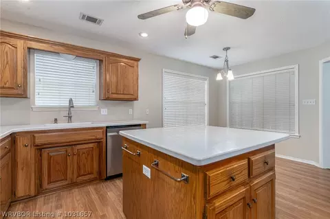 7111 Millennium Dr, Fort Smith, AR 72916 photo 4