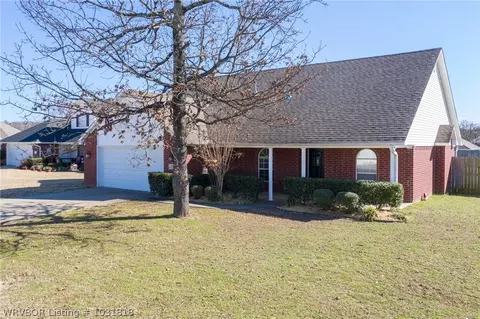 1500 Rutgers Cir, Fort Smith, AR 72908 photo 2