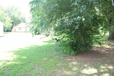 607 N 2nd St, Ozark, AR 72949 photo 11