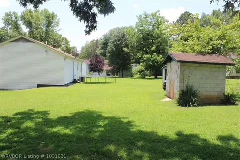 607 N 2nd St, Ozark, AR 72949 photo 10