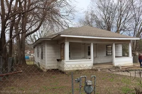 3211 N L St, Fort Smith, AR 72904 photo 4