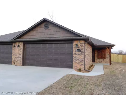 1016 Springhill Rd, Barling, AR 72923 photo 2