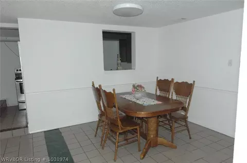 17 S Zero Ave, Bonanza, AR 72916 photo 4