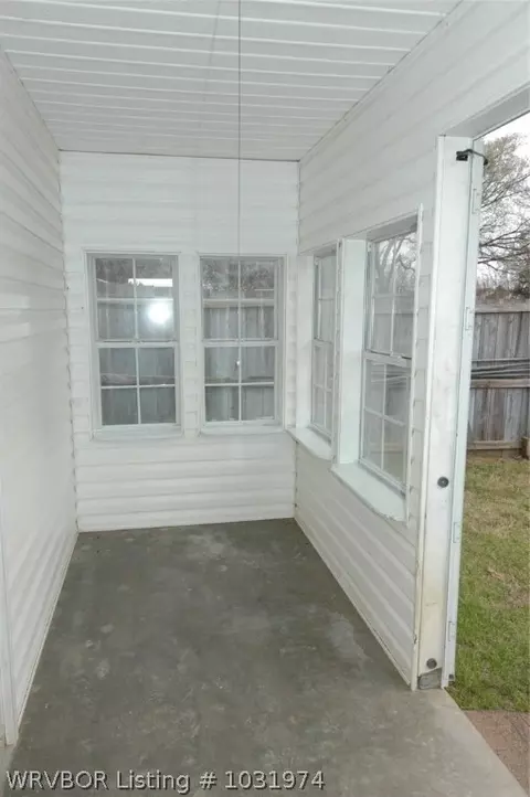 17 S Zero Ave, Bonanza, AR 72916 photo 21