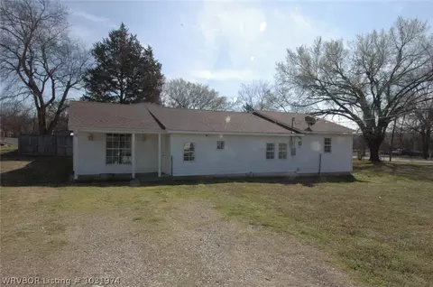17 S Zero Ave, Bonanza, AR 72916 photo 1