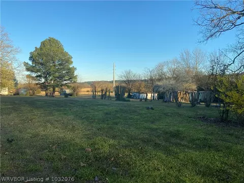 509 S 10th St, Paris, AR 72855 photo 6