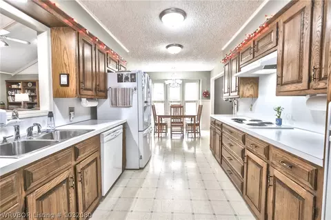 8113 Williamsburg Rd, Fort Smith, AR 72903 photo 18