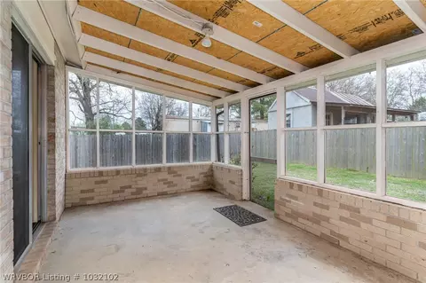 906 Pattie Ln, Barling, AR 72923 photo 24