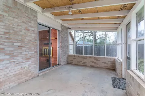 906 Pattie Ln, Barling, AR 72923 photo 25