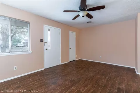 906 Pattie Ln, Barling, AR 72923 photo 4