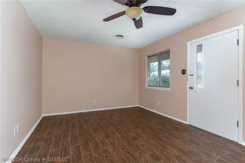906 Pattie Ln, Barling, AR 72923 photo 5