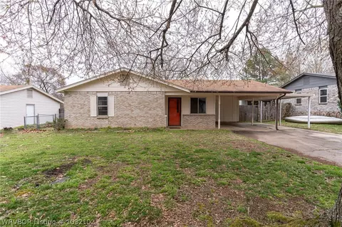 906 Pattie Ln, Barling, AR 72923 photo 1