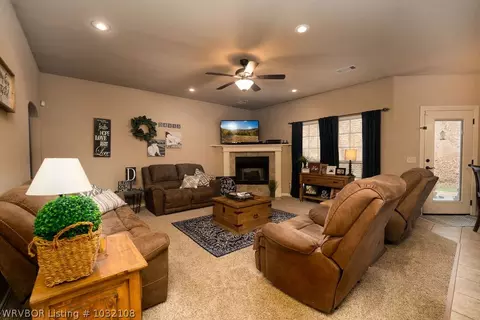 2219 Hendrix Rd, Greenwood, AR 72936 photo 4