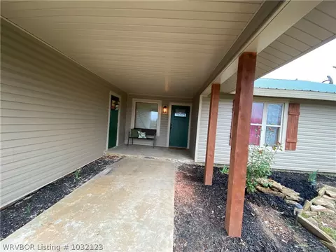 6214 Slaytonville Rd, Hackett, AR 72937 photo 2