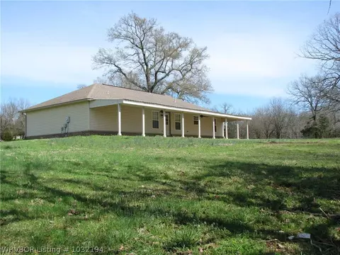 1663 Thompson Ln, Cedarville, AR 72932 photo 4