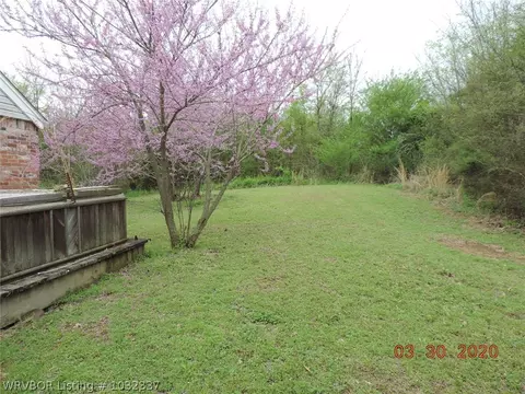 5911 Brown Ln, Ozark, AR 72949 photo 2