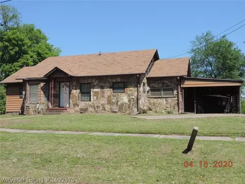 600 School St, Ozark, AR 72949 photo 1