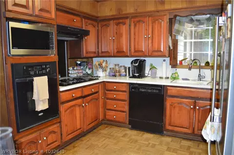 3213 S 42nd St, Fort Smith, AR 72903 photo 4