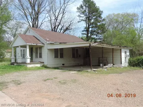 406 3rd St, Ozark, AR 72949 photo 2