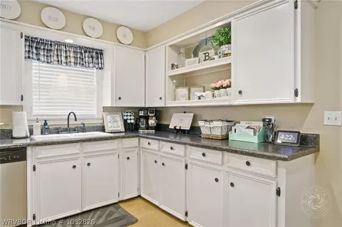 1007 Lakeview Dr, Alma, AR 72921 photo 9