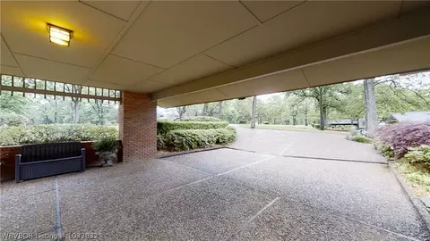 10 Berry Hill Rd, Fort Smith, AR 72903 photo 2
