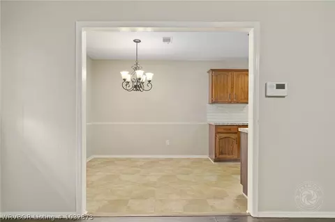 2909 Riverbend Dr, Fort Smith, AR 72903 photo 6