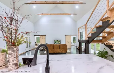 203 Ross Hampton Rd, Hackett, AR 72937 photo 4