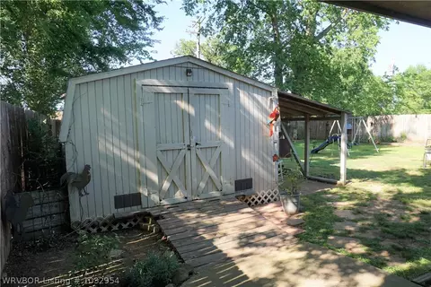 1104 P St, Barling, AR 72923 photo 25